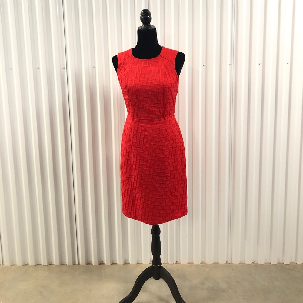 Banana Republic Sleeveless Red Sheath Silhouette. Preloved - Picture 1 of 9